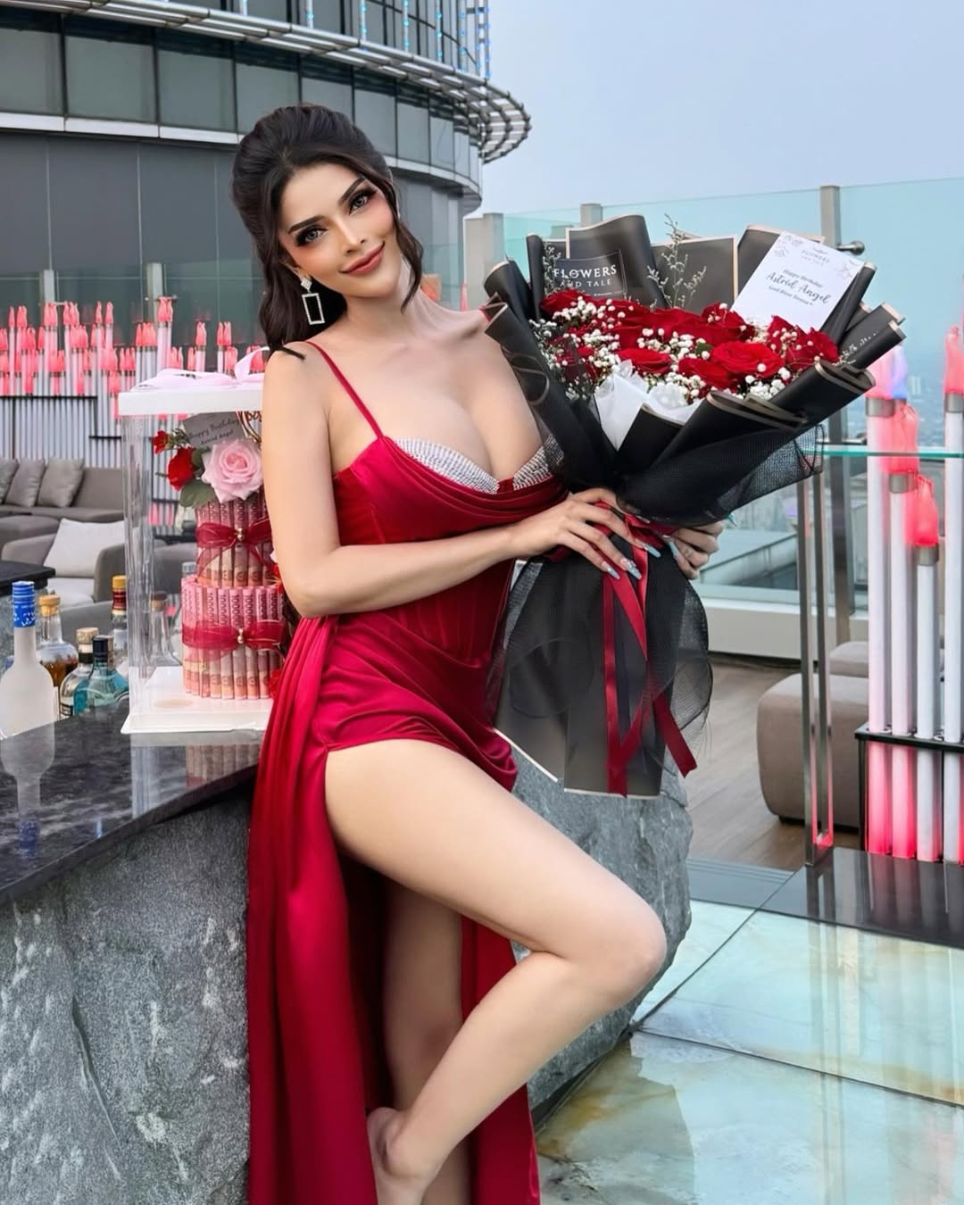 Astrid Angel Mantan Asisten Hotman Paris